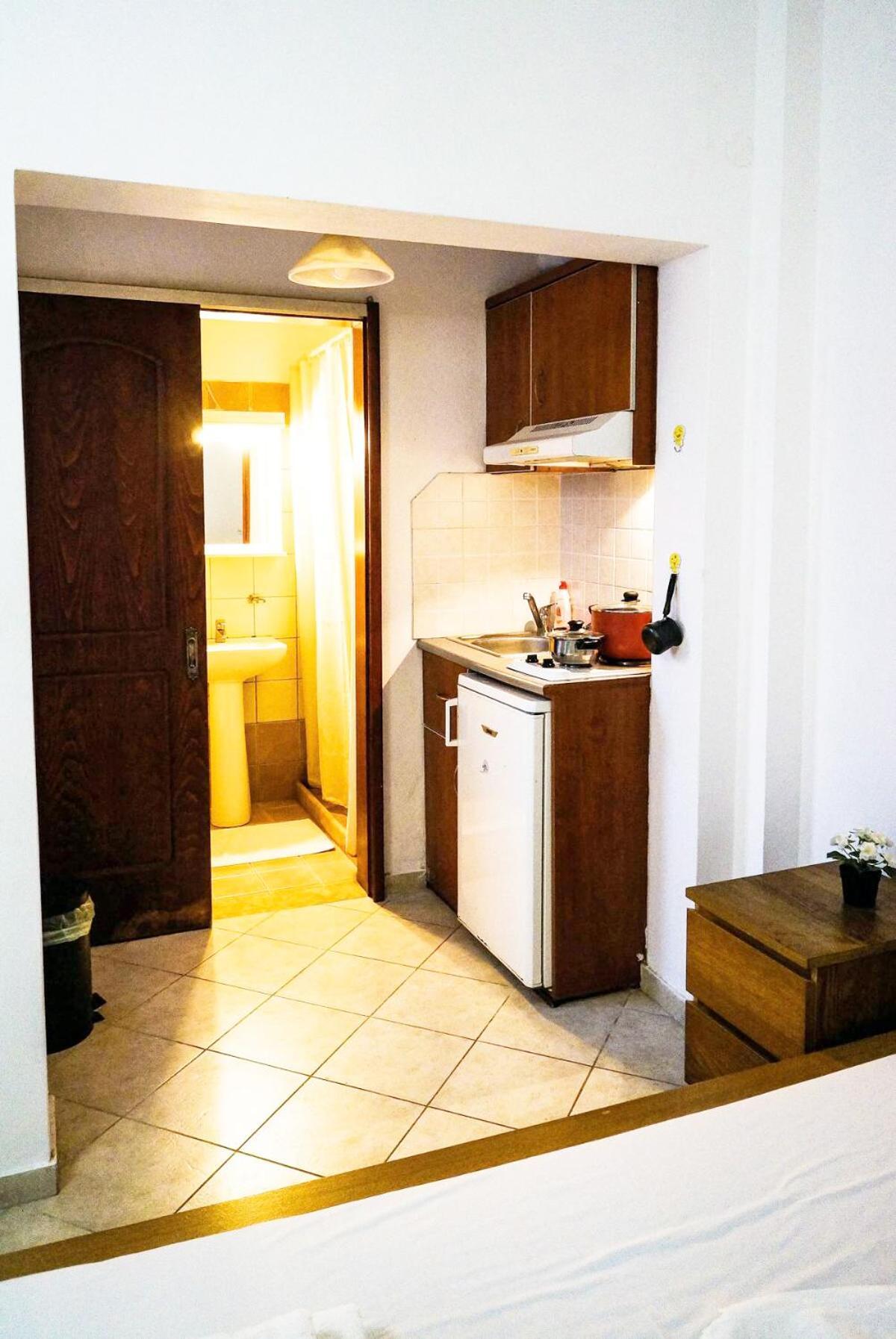 Cozy Budget Apartments In The Heart Of Fira Exterior foto